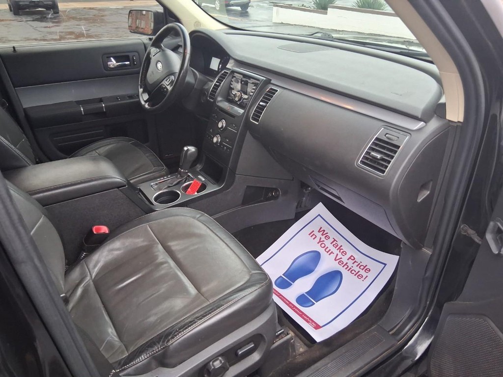 Ford Flex Vehicle Full-screen Gallery Image 17