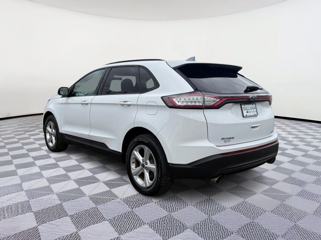 Ford Edge Vehicle Full-screen Gallery Image 02