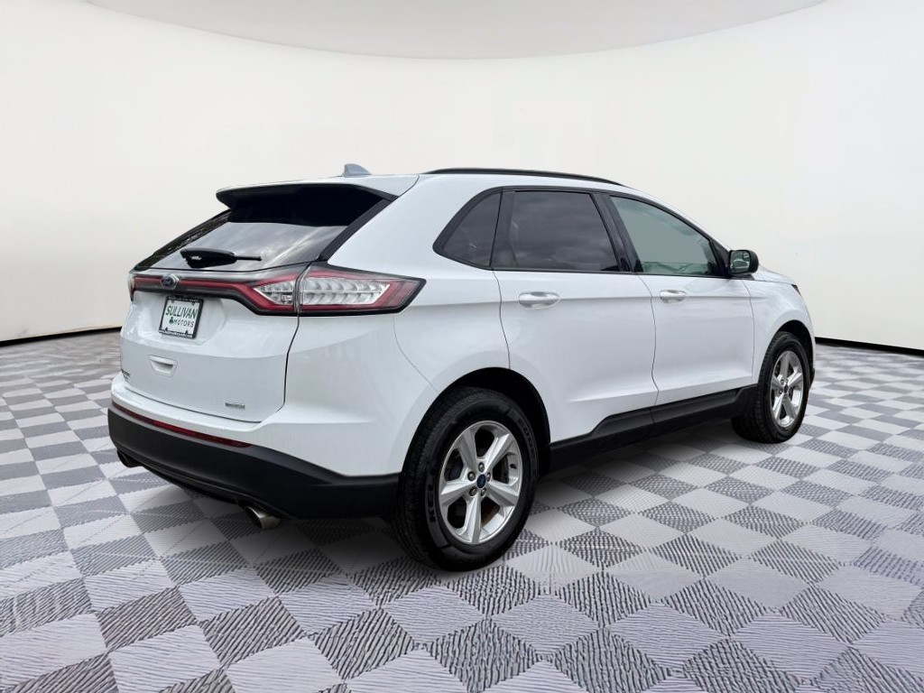 Ford Edge Vehicle Full-screen Gallery Image 03