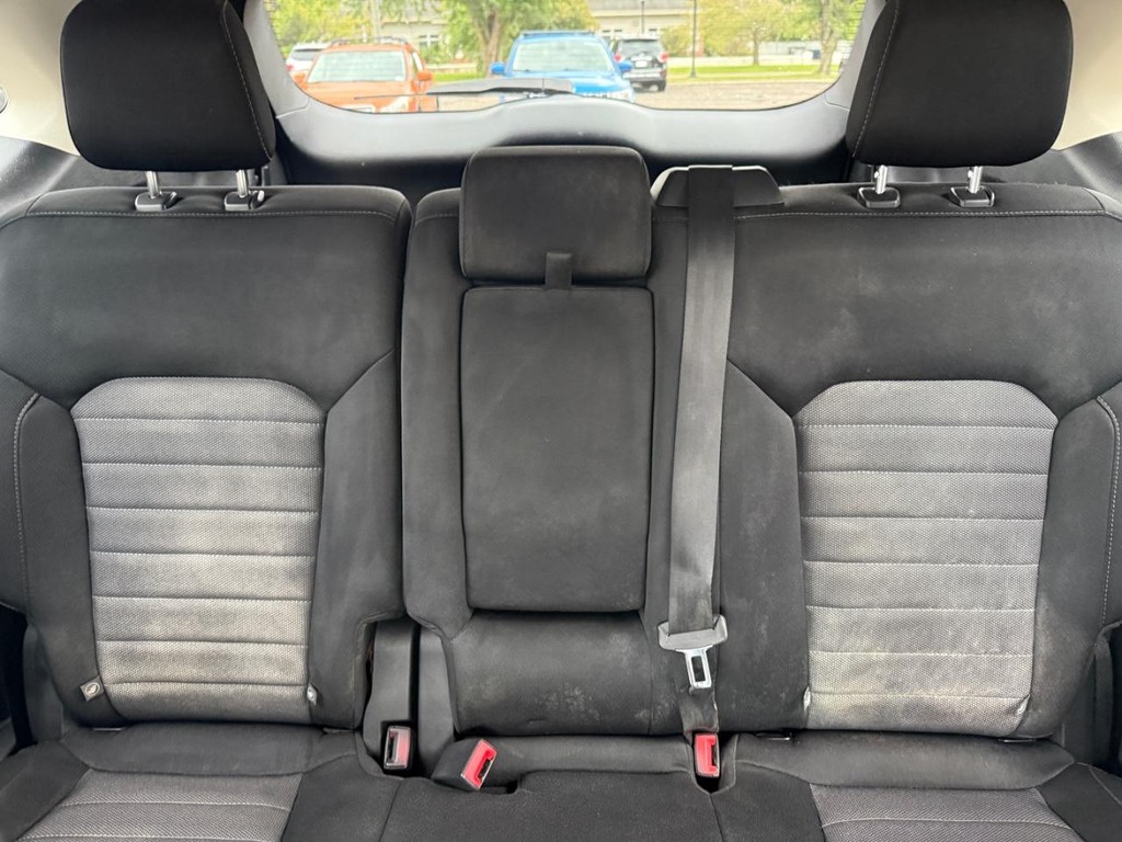 Ford Edge Vehicle Full-screen Gallery Image 08