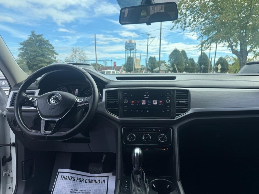 Volkswagen Atlas Vehicle Full-screen Gallery Image 08