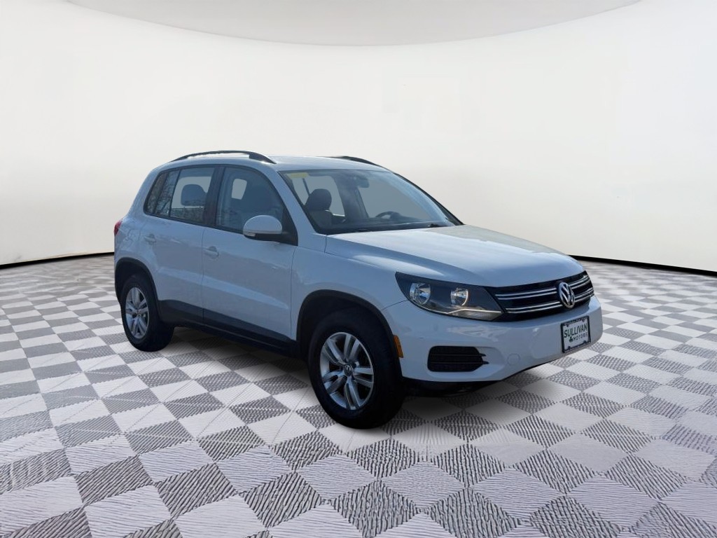 Volkswagen Tiguan Vehicle Full-screen Gallery Image 04