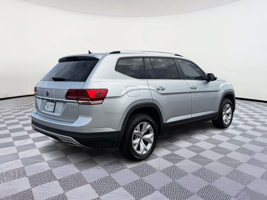 Volkswagen Atlas Vehicle Full-screen Gallery Image 03