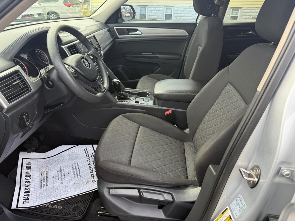 Volkswagen Atlas Vehicle Full-screen Gallery Image 05