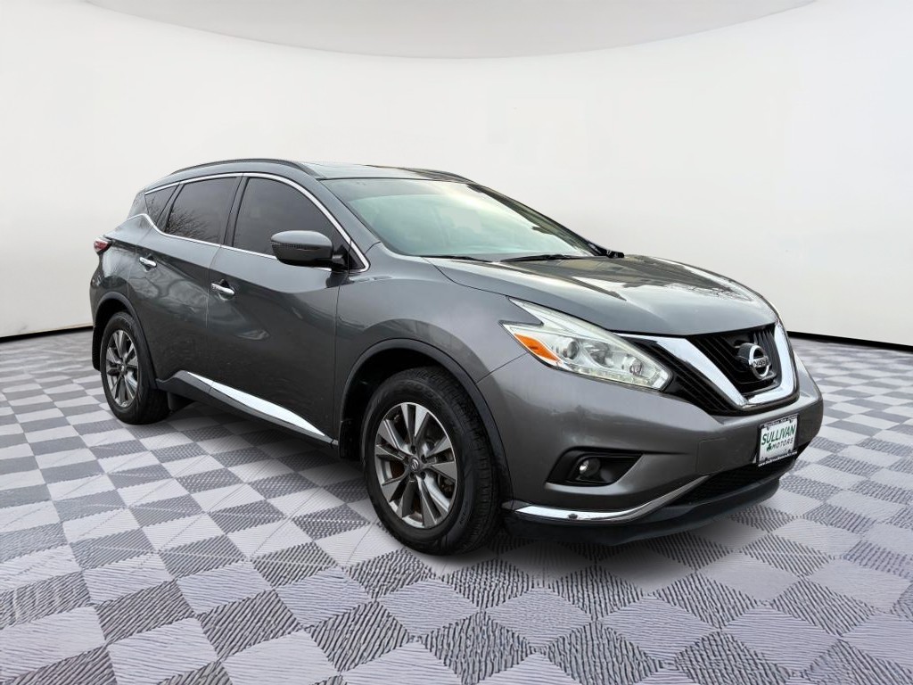 Nissan Murano Vehicle Full-screen Gallery Image 04