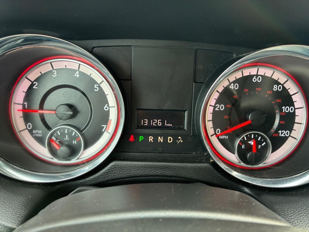 Dodge Grand Caravan Vehicle Full-screen Gallery Image 11