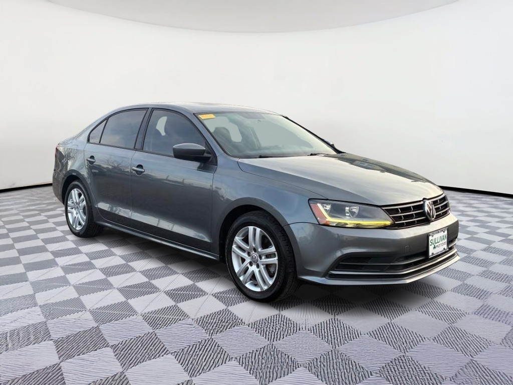 Volkswagen Jetta Vehicle Full-screen Gallery Image 04