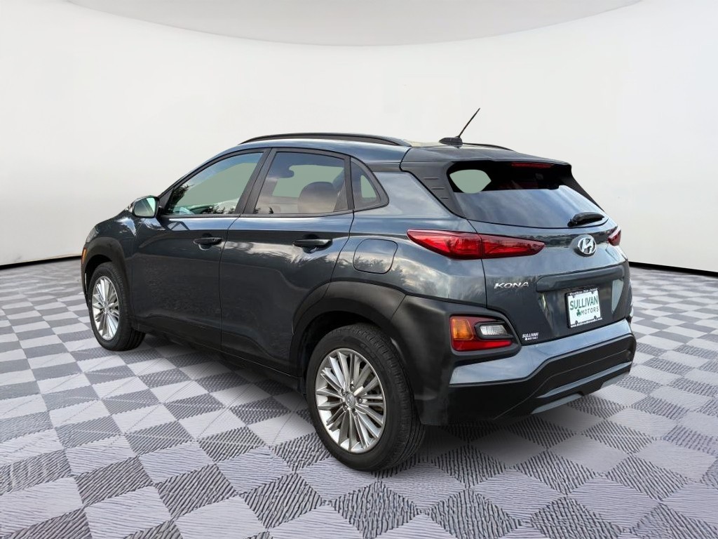 Hyundai Kona Vehicle Full-screen Gallery Image 02