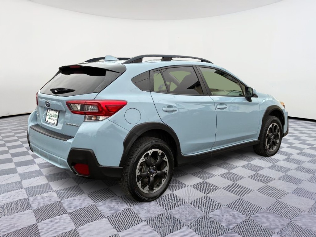Subaru Crosstrek Vehicle Full-screen Gallery Image 03
