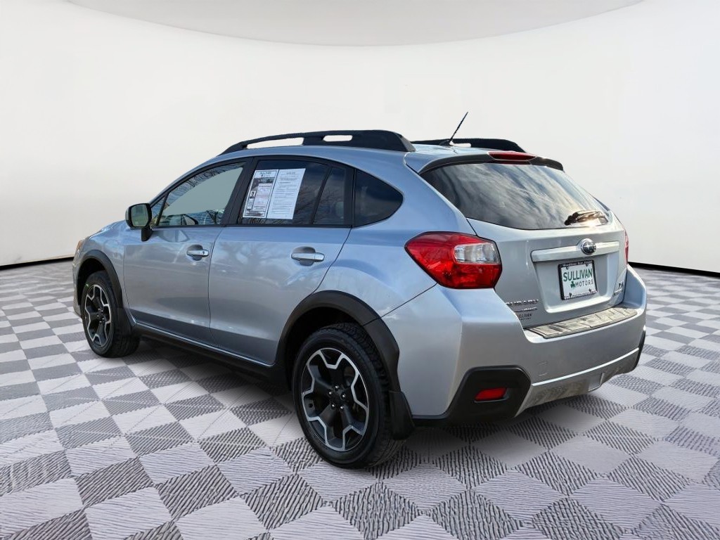 Subaru XV Crosstrek Vehicle Full-screen Gallery Image 02