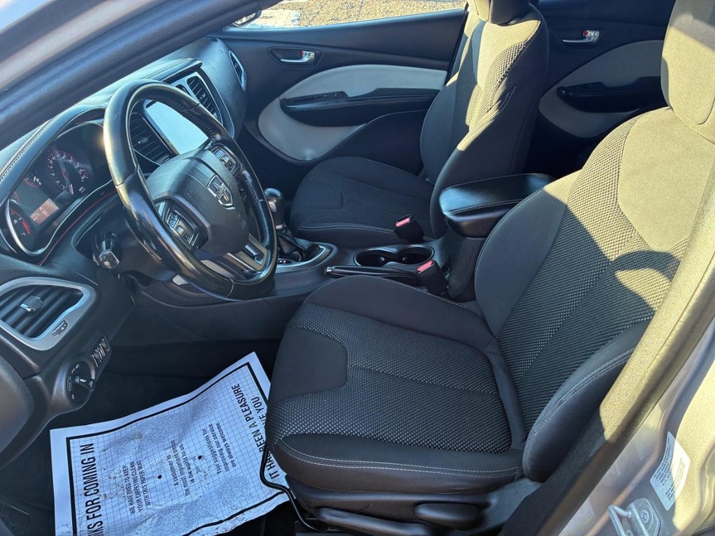 Dodge Dart Vehicle Full-screen Gallery Image 05