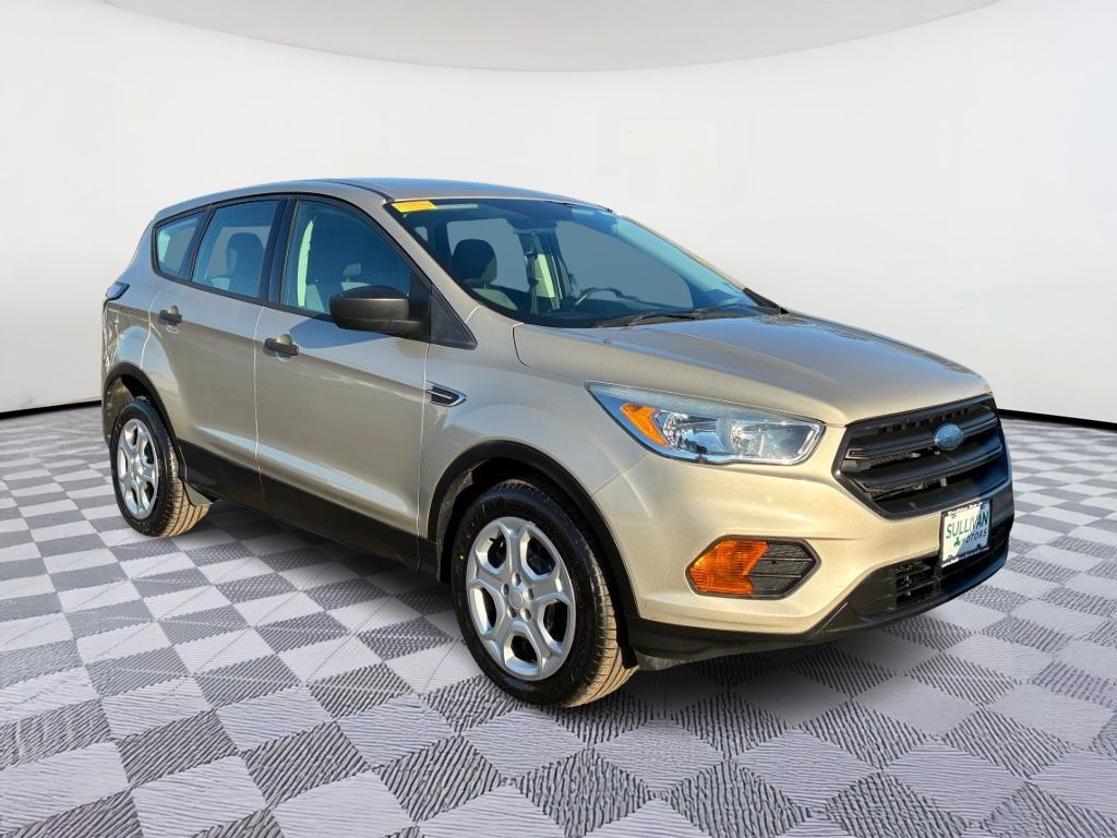 Ford Escape Vehicle Full-screen Gallery Image 04