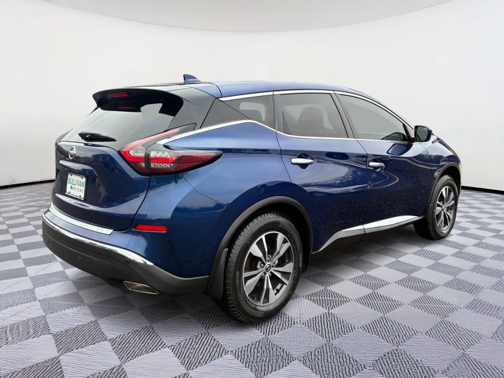 Nissan Murano Vehicle Full-screen Gallery Image 03