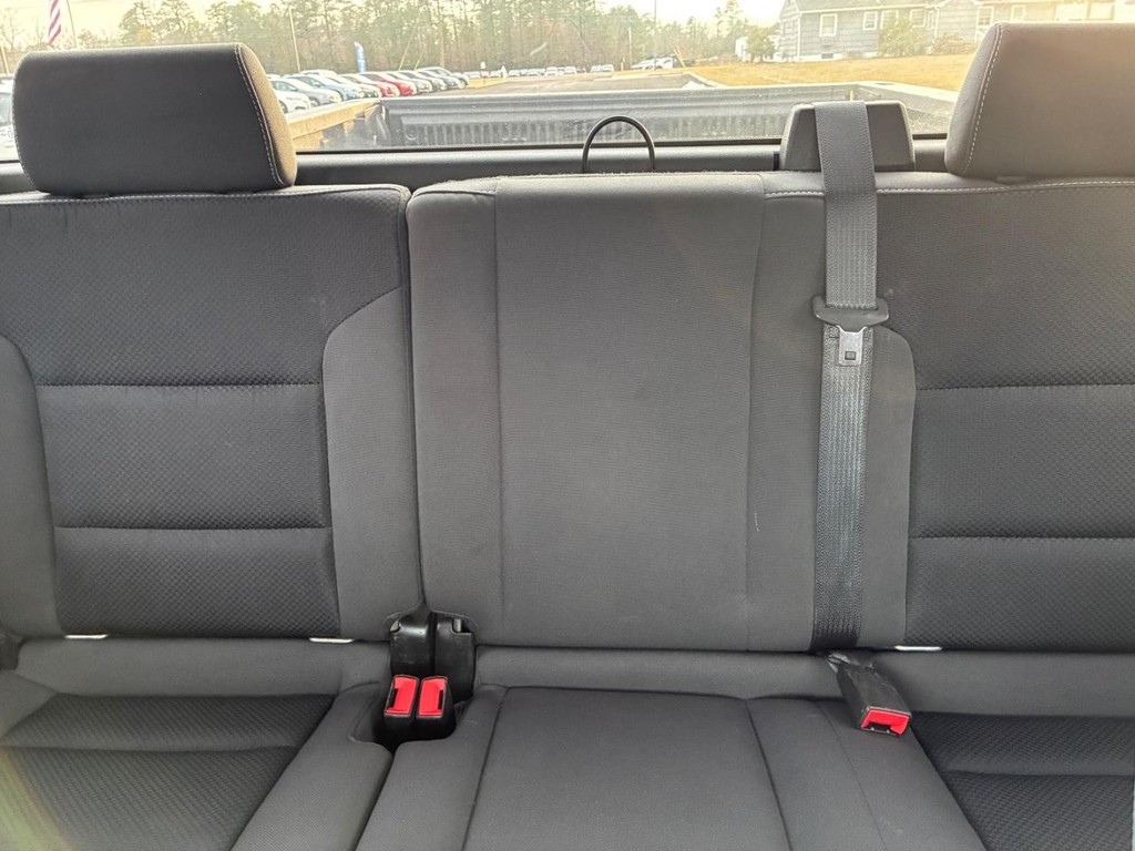 Chevrolet Silverado 1500 Vehicle Full-screen Gallery Image 07