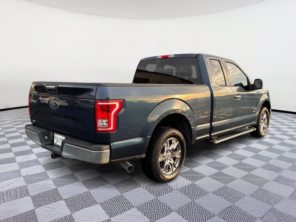 Ford F-150 Vehicle Full-screen Gallery Image 03