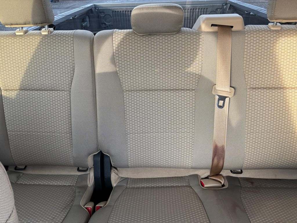 Ford F-150 Vehicle Full-screen Gallery Image 07