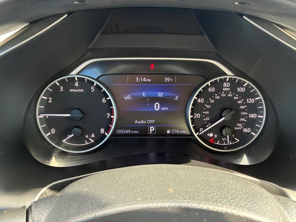 Nissan Murano Vehicle Full-screen Gallery Image 10