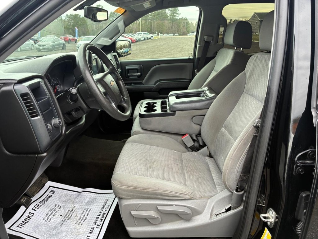 Chevrolet Silverado 1500 Vehicle Full-screen Gallery Image 05