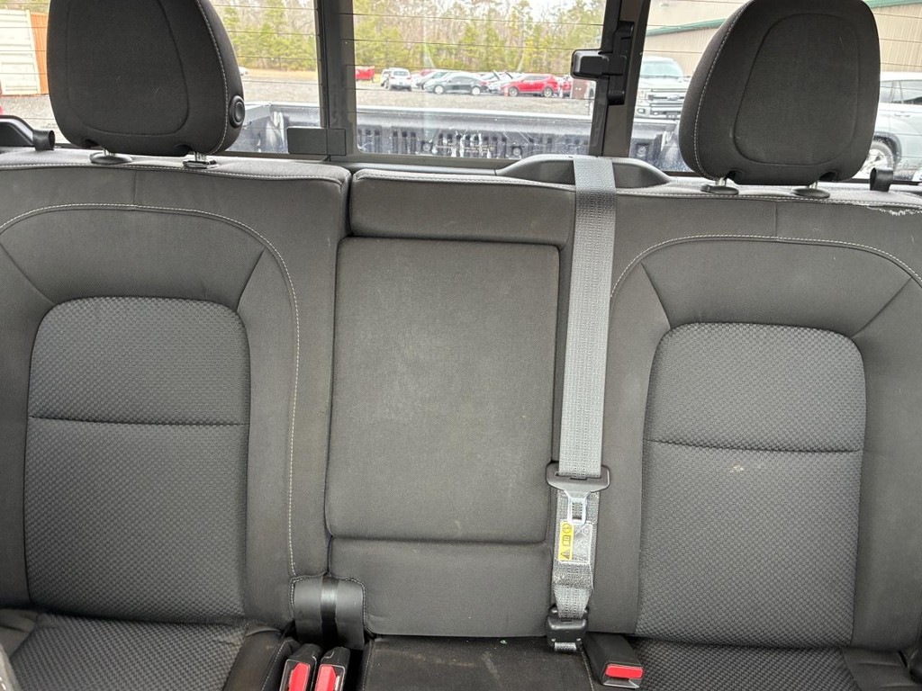 Chevrolet Colorado Vehicle Full-screen Gallery Image 08