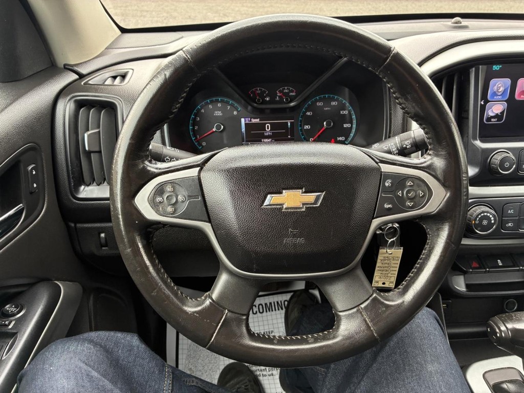 Chevrolet Colorado Vehicle Full-screen Gallery Image 09