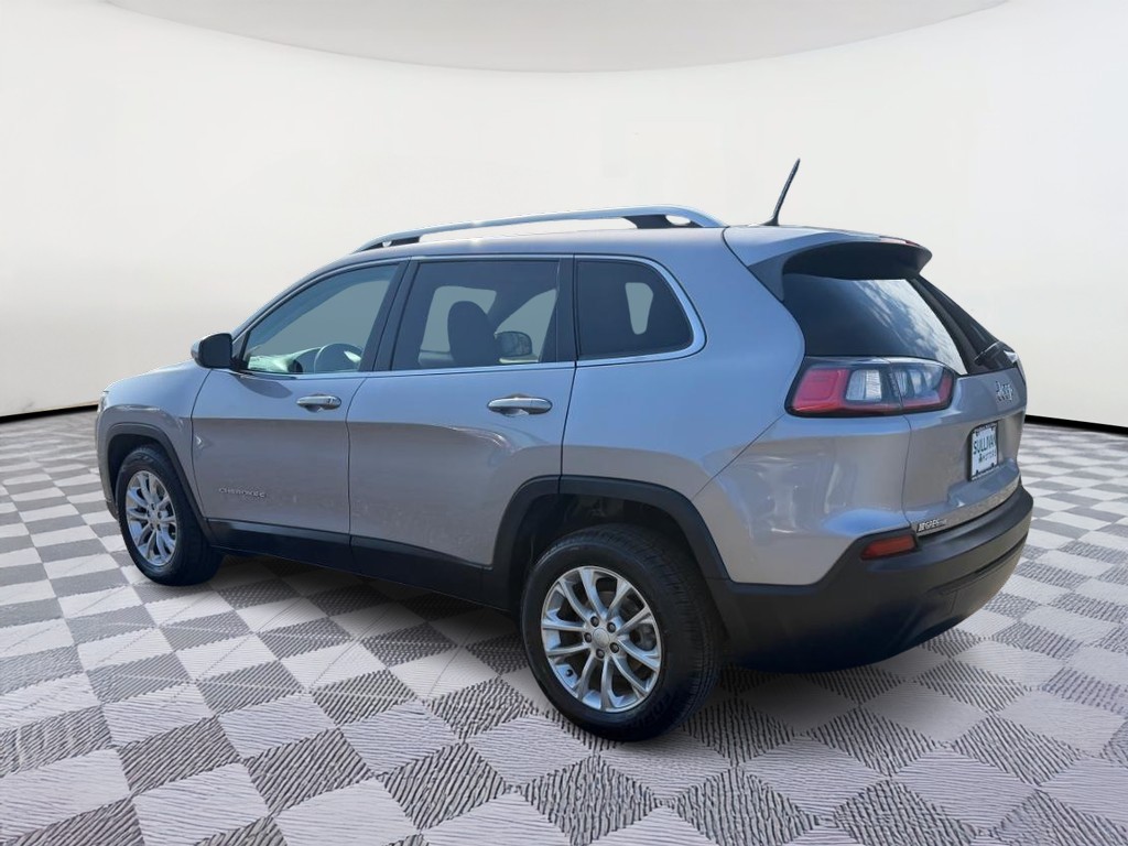 Jeep Cherokee Vehicle Full-screen Gallery Image 02