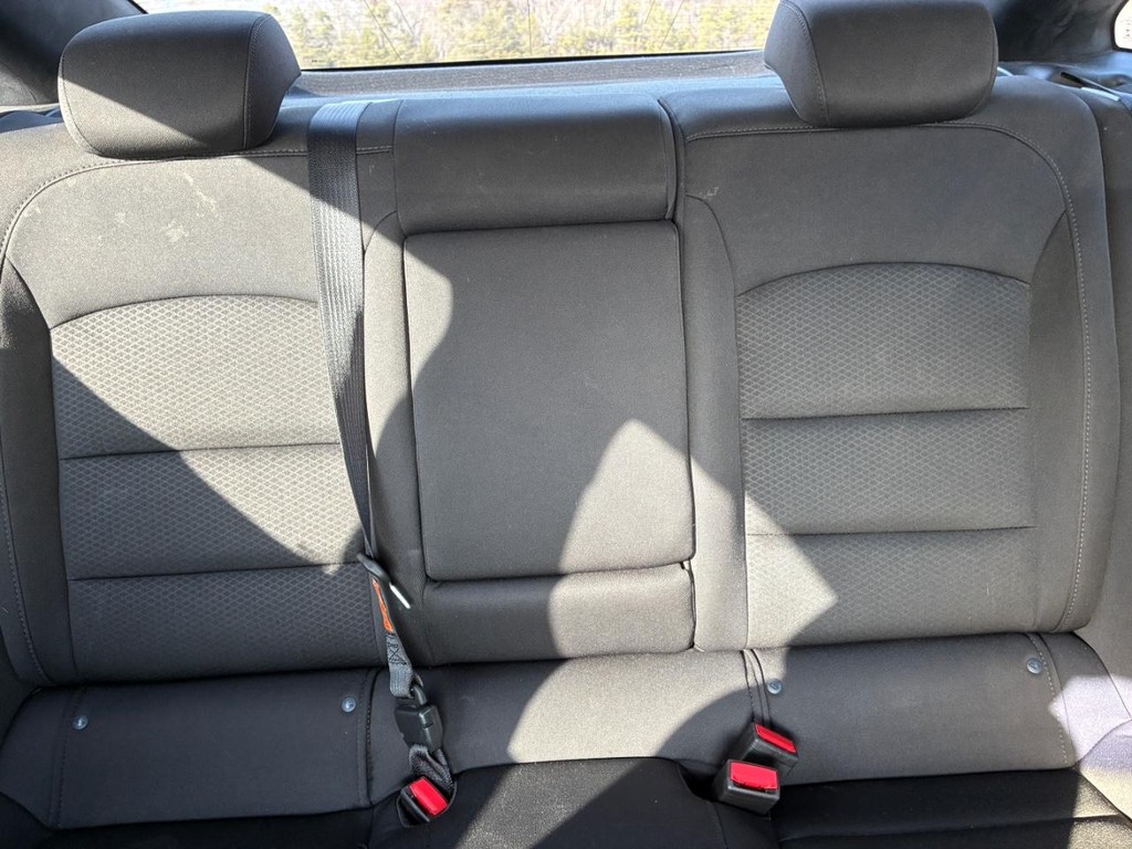 Chevrolet Malibu Vehicle Full-screen Gallery Image 08