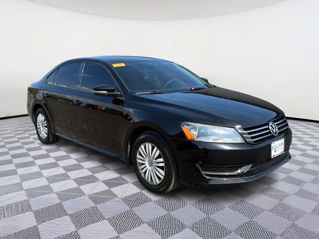 Volkswagen Passat Vehicle Full-screen Gallery Image 04