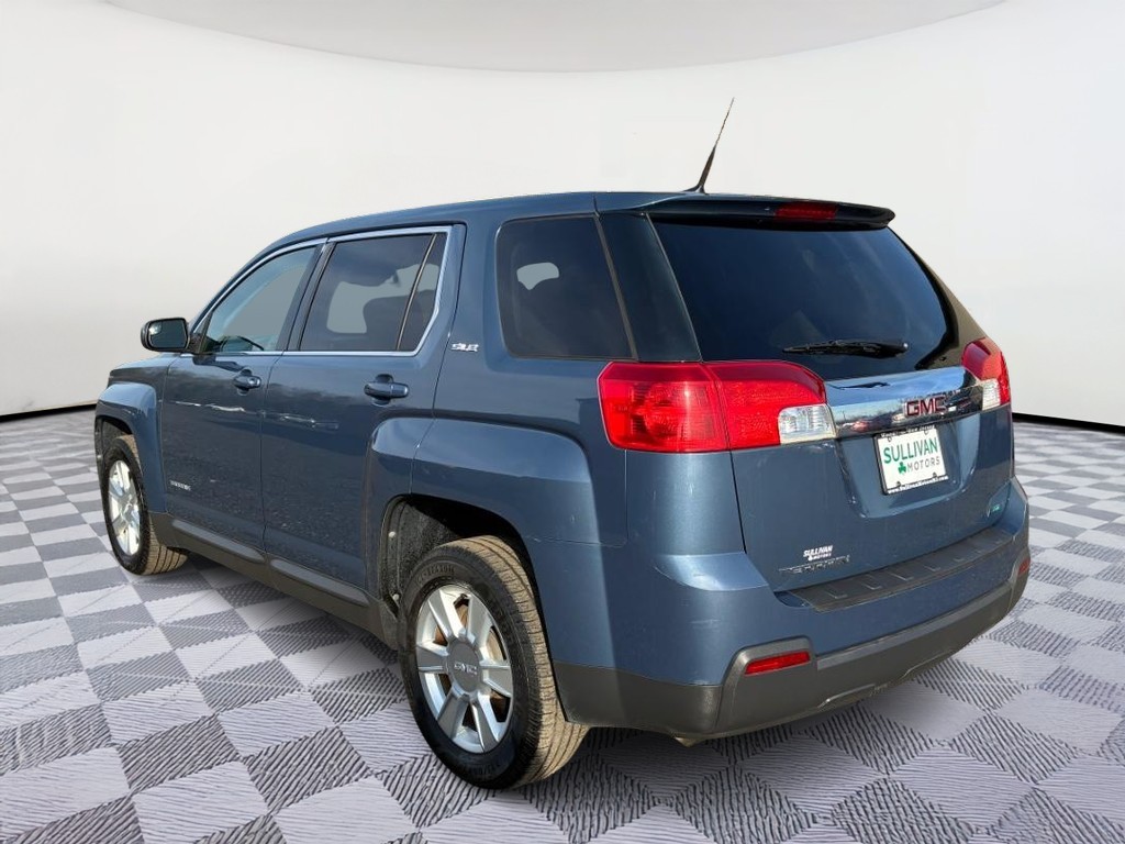 GMC Terrain Vehicle Full-screen Gallery Image 02