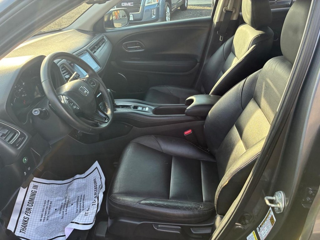 Honda HR-V Vehicle Full-screen Gallery Image 05