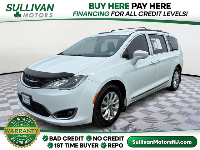 more details - chrysler pacifica