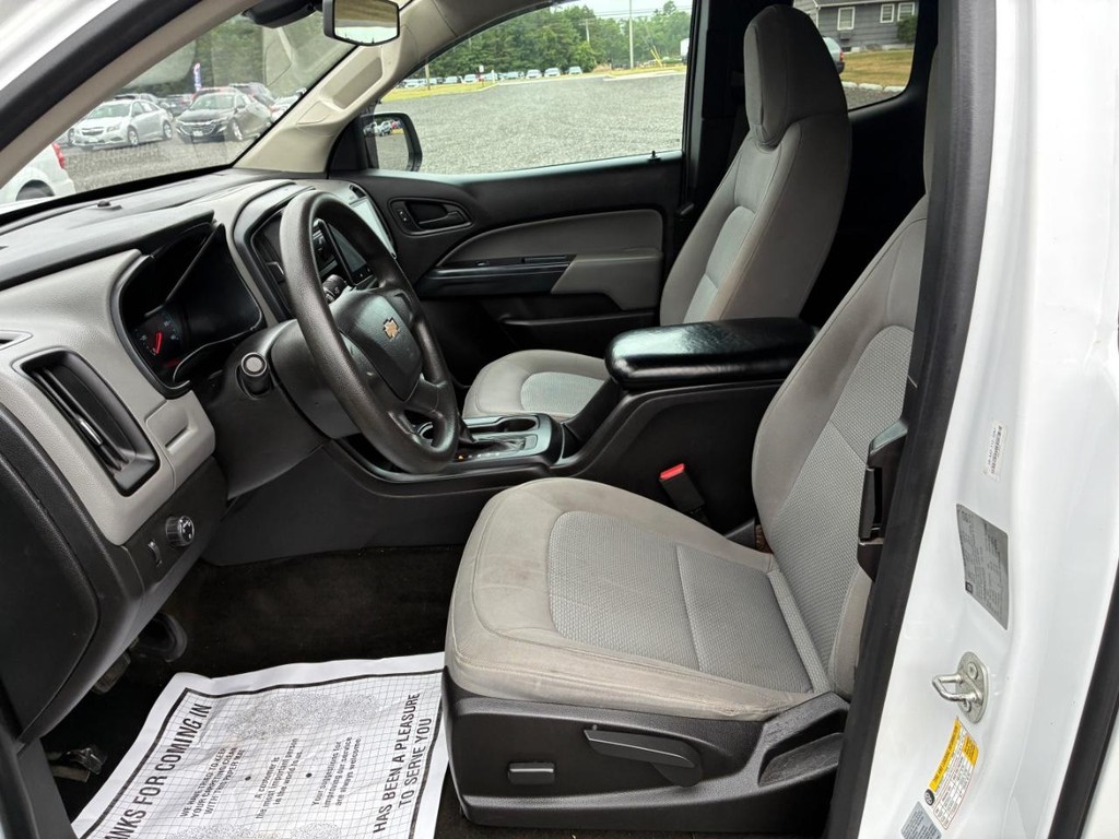 Chevrolet Colorado Vehicle Full-screen Gallery Image 05