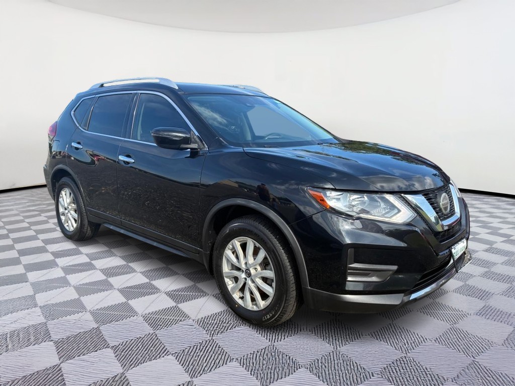 Nissan Rogue Vehicle Full-screen Gallery Image 04