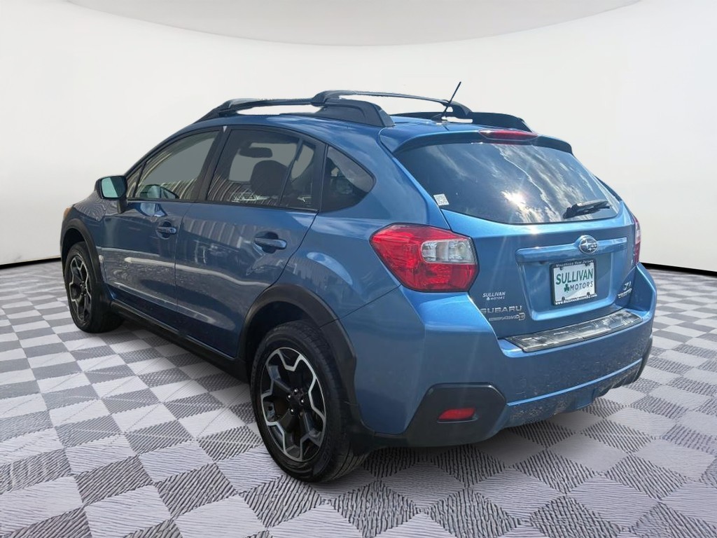 Subaru XV Crosstrek Vehicle Full-screen Gallery Image 02