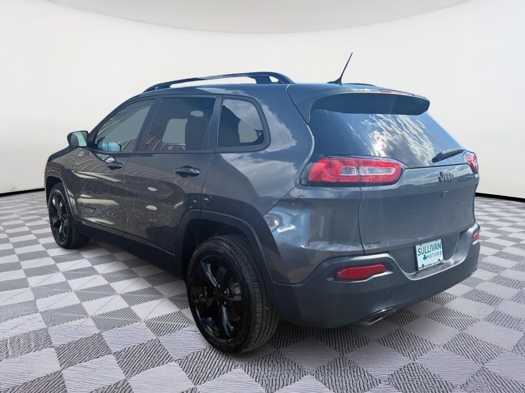 Jeep Cherokee Vehicle Full-screen Gallery Image 02