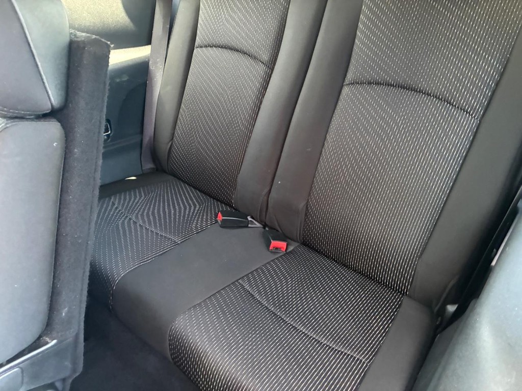 Dodge Journey Vehicle Full-screen Gallery Image 07
