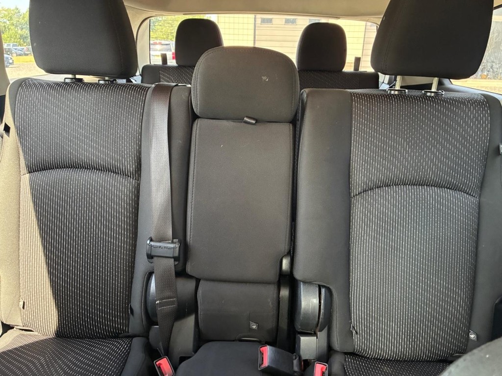 Dodge Journey Vehicle Full-screen Gallery Image 09