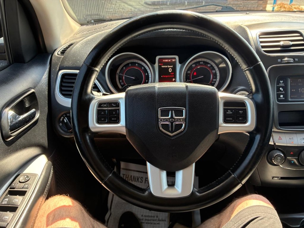 Dodge Journey Vehicle Full-screen Gallery Image 10