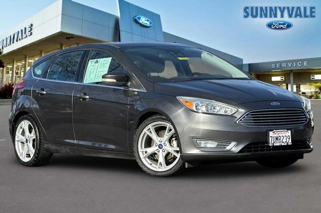 more details - ford focus hatchback