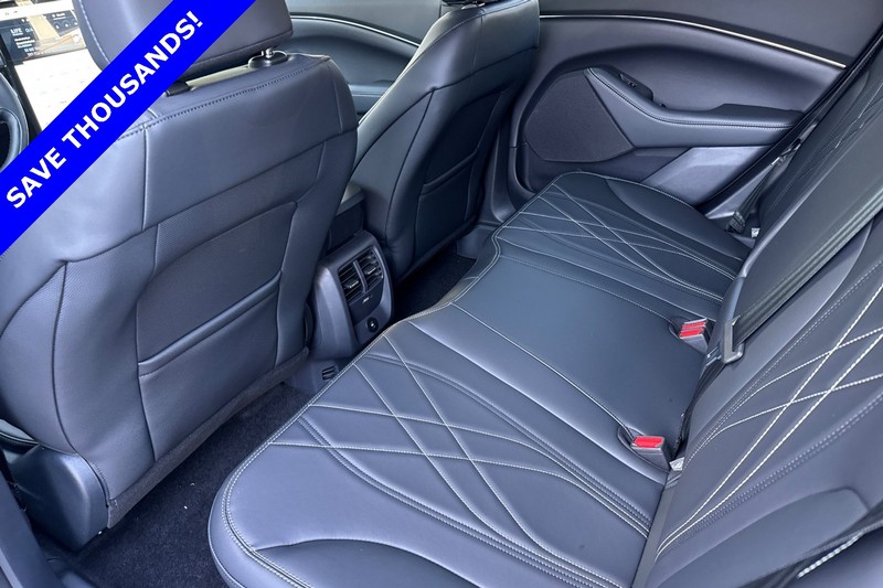 Ford Mustang Mach-E Vehicle Full-screen Gallery Image 11