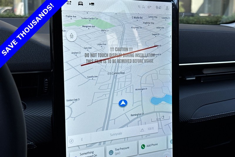 Ford Mustang Mach-E Vehicle Full-screen Gallery Image 18