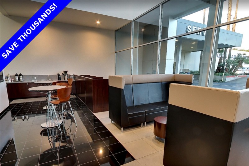 Ford Mustang Mach-E Vehicle Full-screen Gallery Image 29