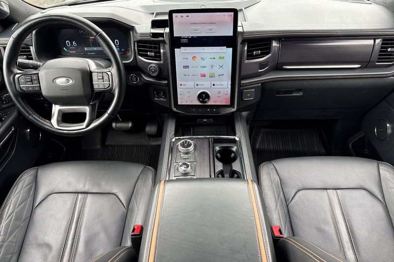 Ford Expedition Vehicle Full-screen Gallery Image 14