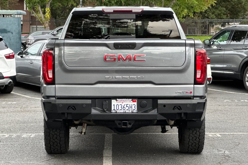 GMC Sierra 1500 Vehicle Full-screen Gallery Image 05