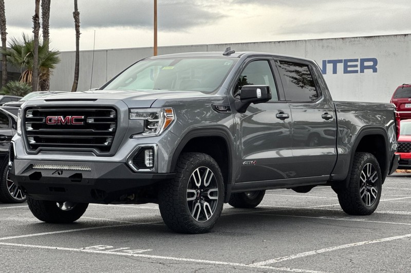 GMC Sierra 1500 Vehicle Full-screen Gallery Image 08