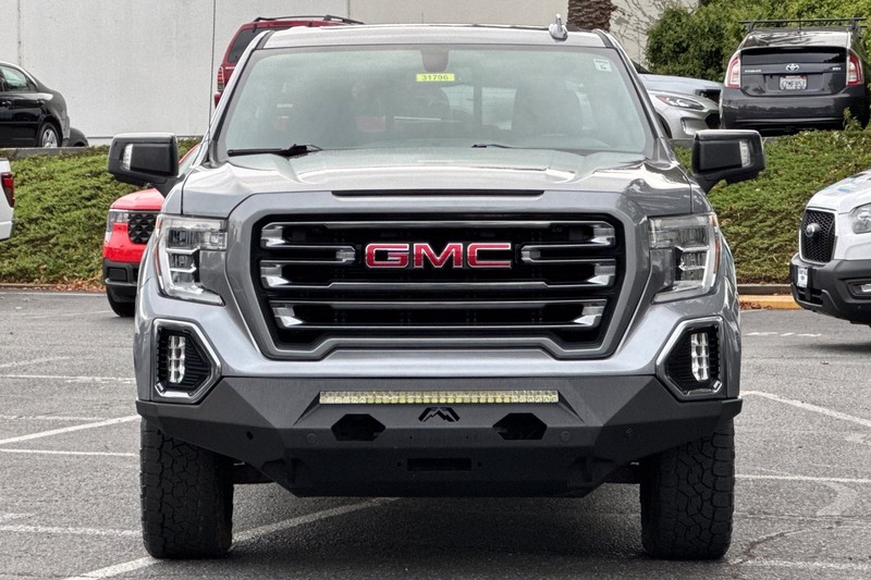 GMC Sierra 1500 Vehicle Full-screen Gallery Image 09