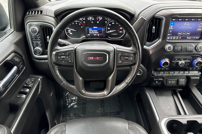 GMC Sierra 1500 Vehicle Full-screen Gallery Image 14