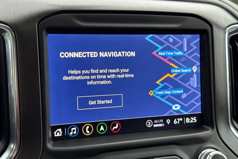 GMC Sierra 1500 Vehicle Full-screen Gallery Image 18