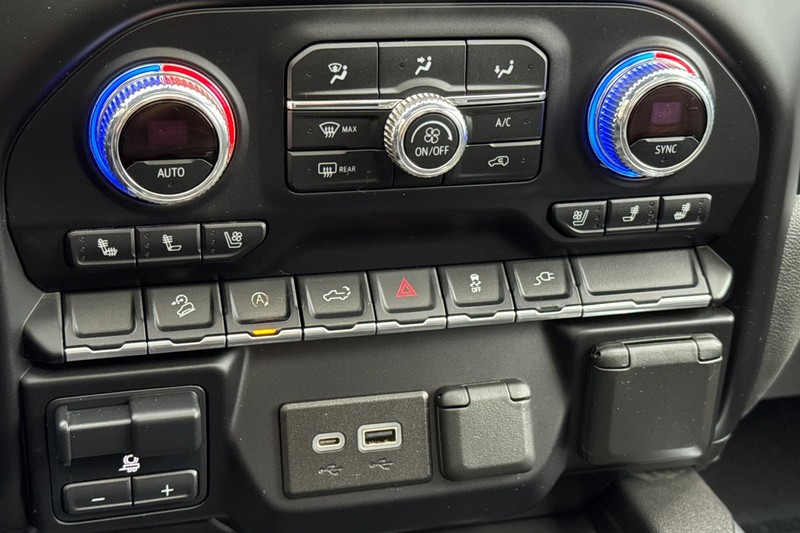 GMC Sierra 1500 Vehicle Full-screen Gallery Image 20