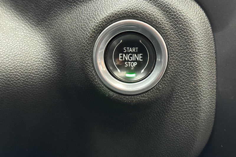 GMC Sierra 1500 Vehicle Full-screen Gallery Image 22