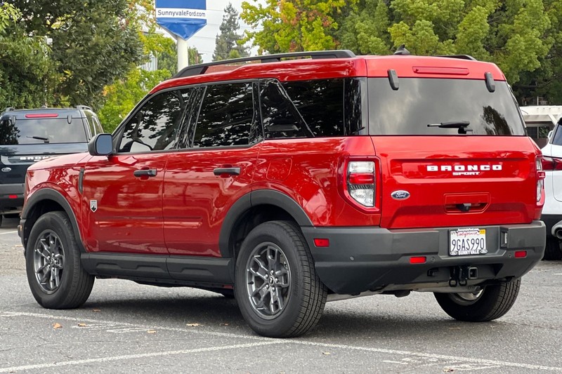 Ford Bronco Sport Vehicle Full-screen Gallery Image 06